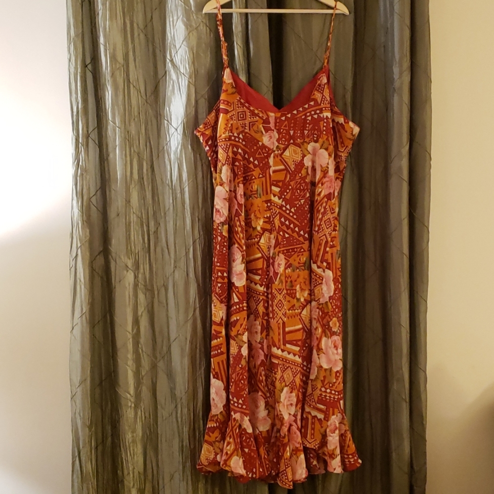 Dress - Picture 2 of 3